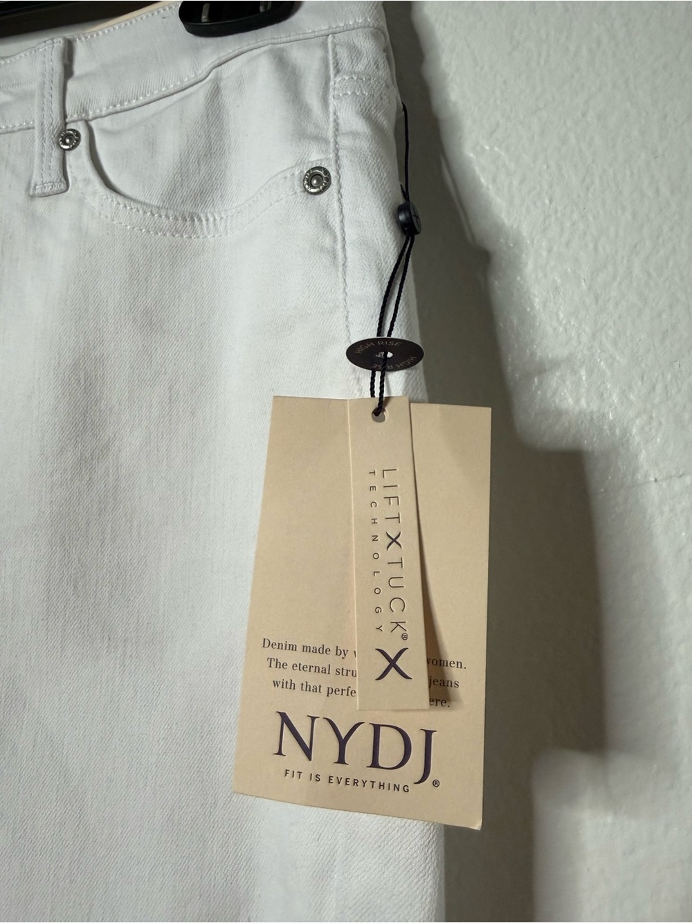 NEW NYDJ White LT Cool Embrace Joni Capri Jeans 6 - Picture 6 of 10